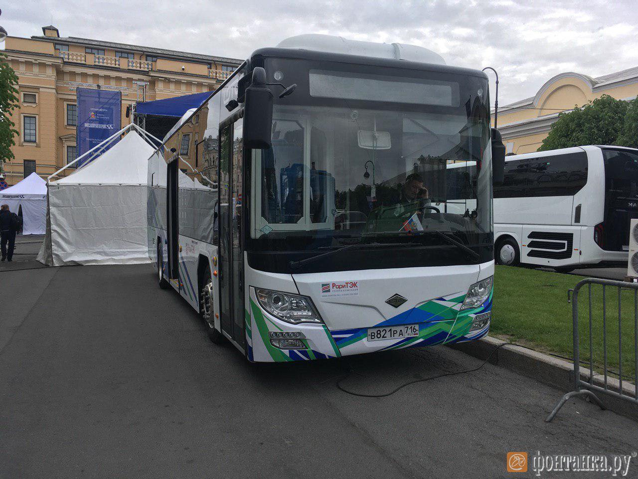 Автобус "LOTOS 105"
